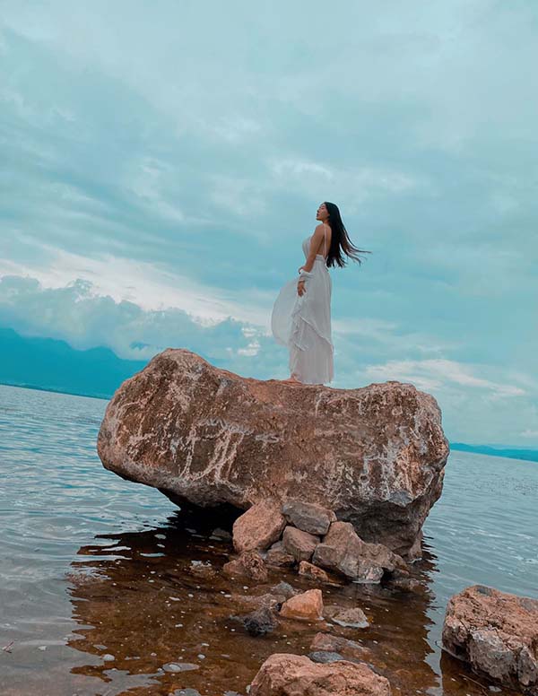 波士顿外围女大学生